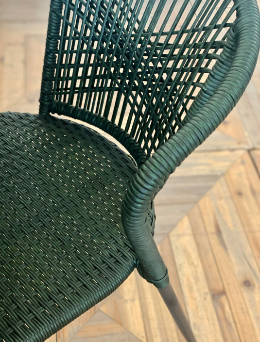 outdoor chair with synthetic rattan and metal frame