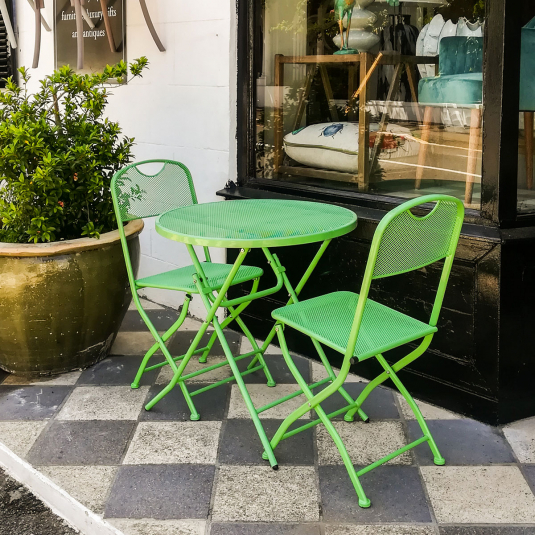 Block & Chisel green metal outdoor cafe set