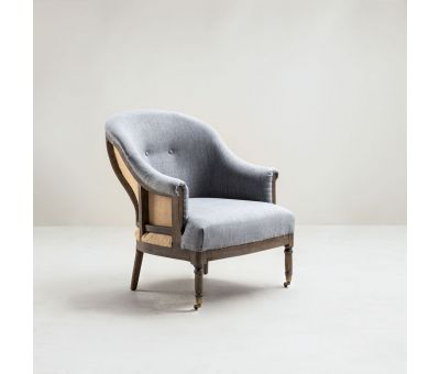 Deconstructed chair with wooden frame