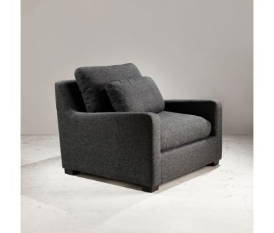 Oversized armchair 