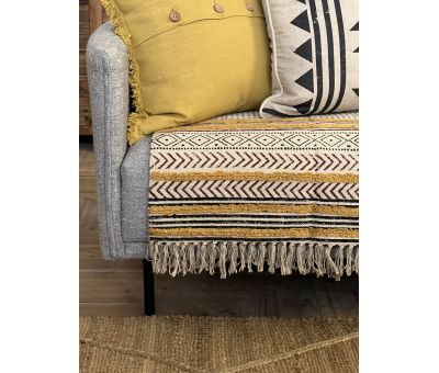 Tufted stripe dhurrie rug Naksha Collection 