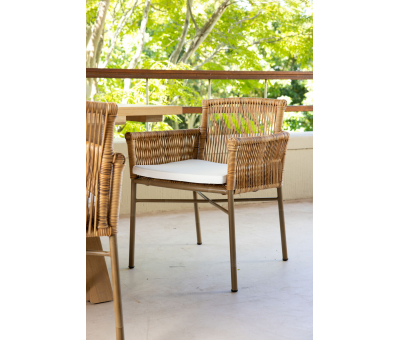 Fully outdoor carver chair with cushion and bronze aluminium legs
