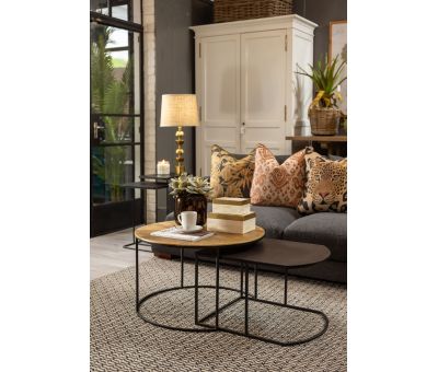 Metal nesting coffee tables