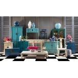 Painted lacquered planter 