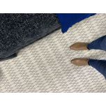 Cream linie rug diamond pattern