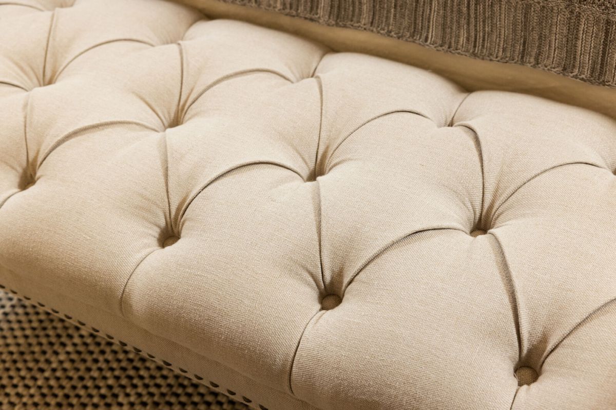 deep buttoned bedend with sides