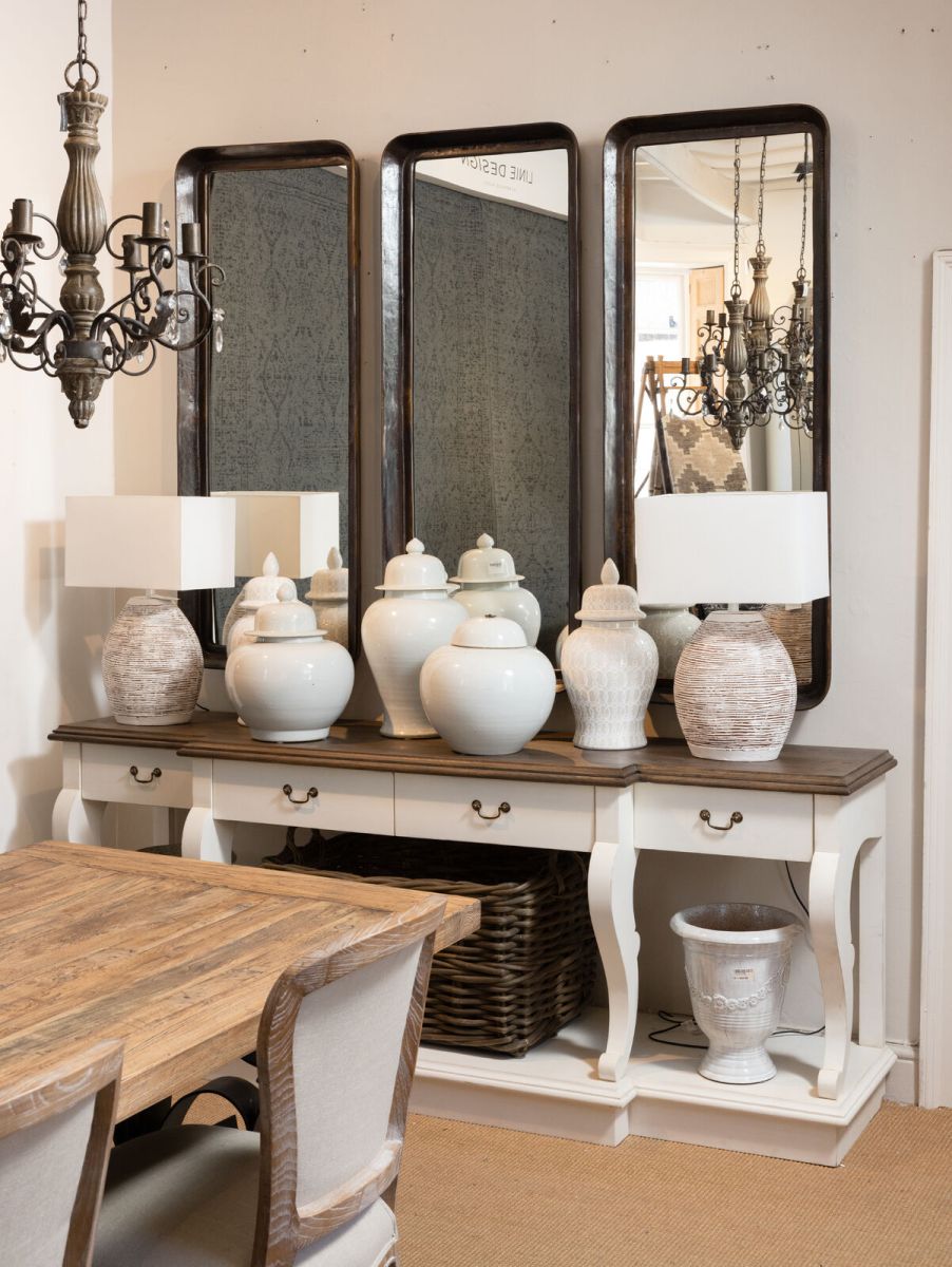 Table lamp with white wash base and white shade 
