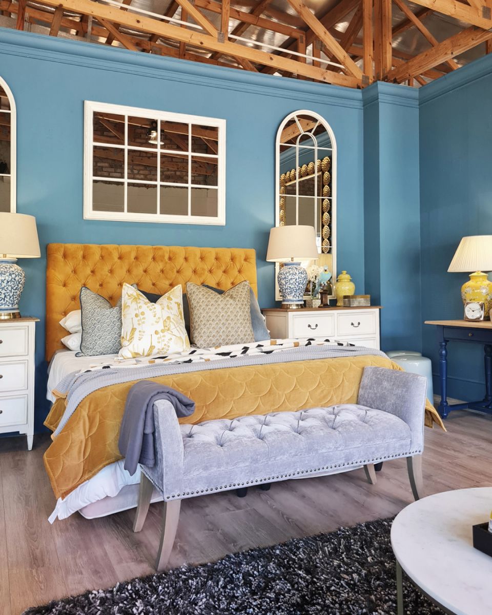 Deep buttoned headboard