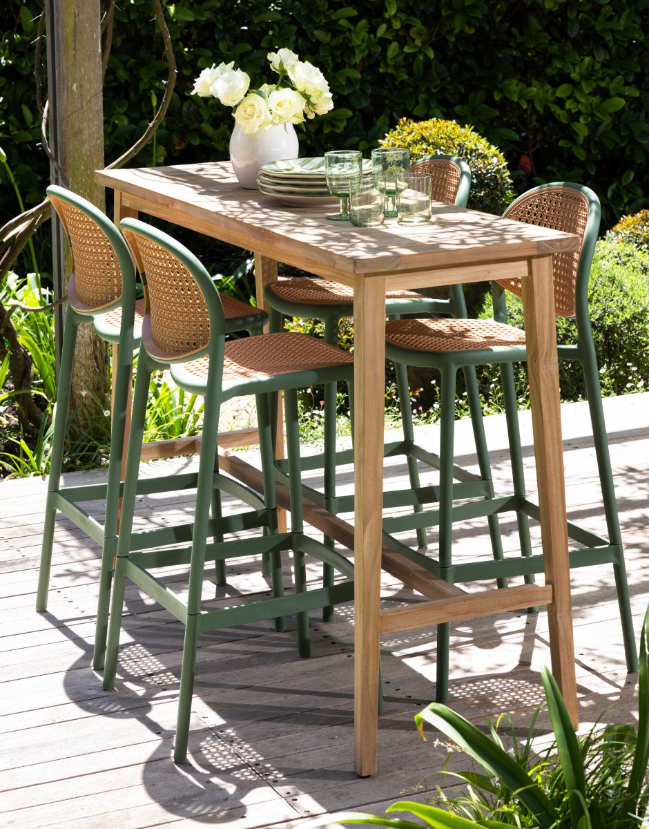 Block and chisel PVC bar chair