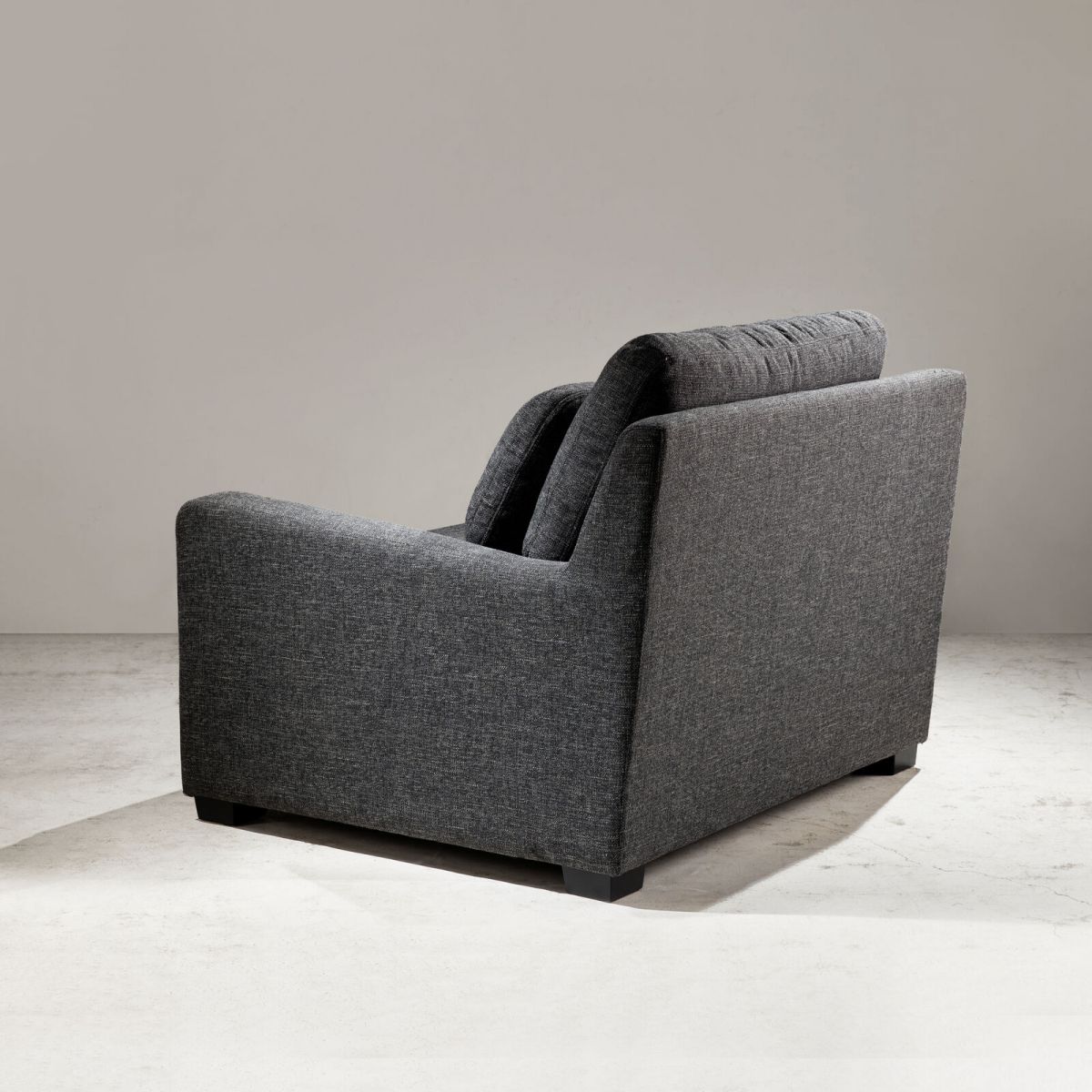 Oversized armchair 