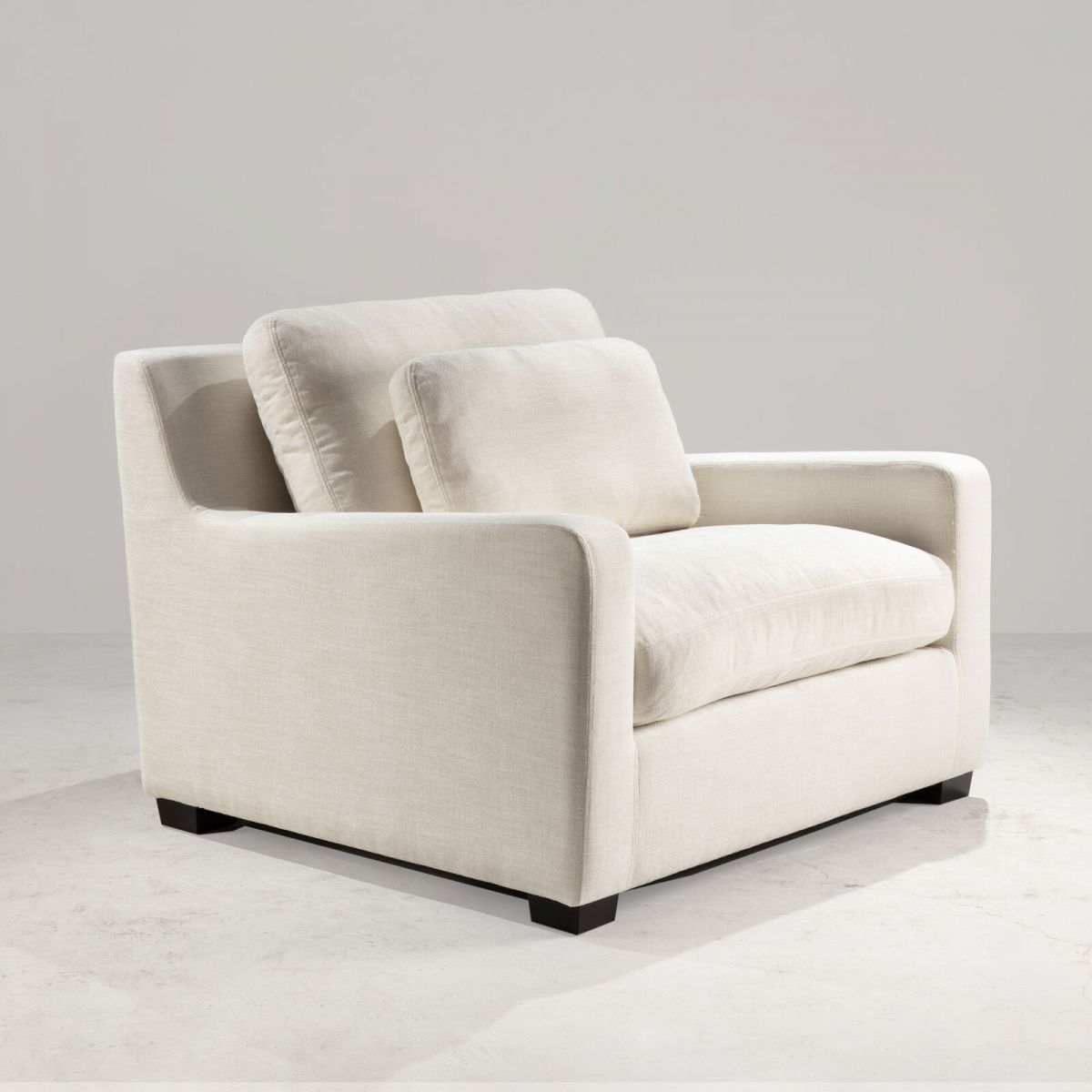 Oversized armchair 