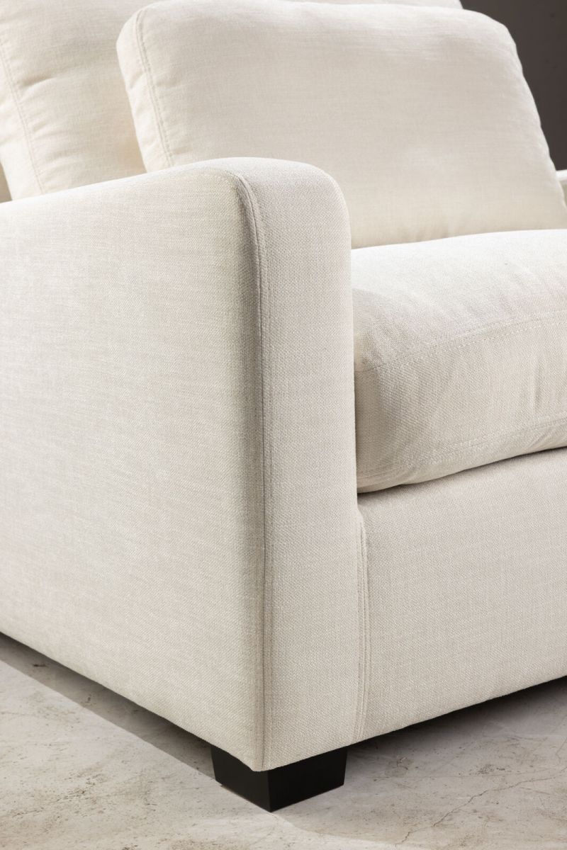 Oversized armchair 