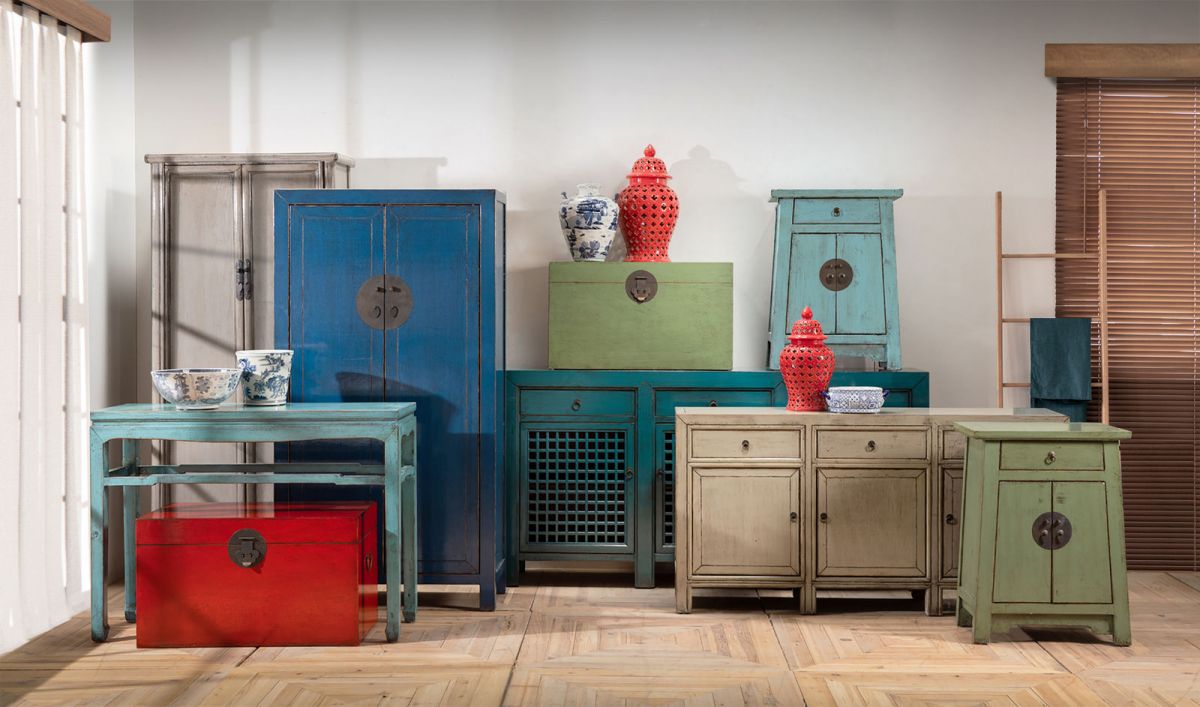 Indochine cupboard with shelving lacquered finish