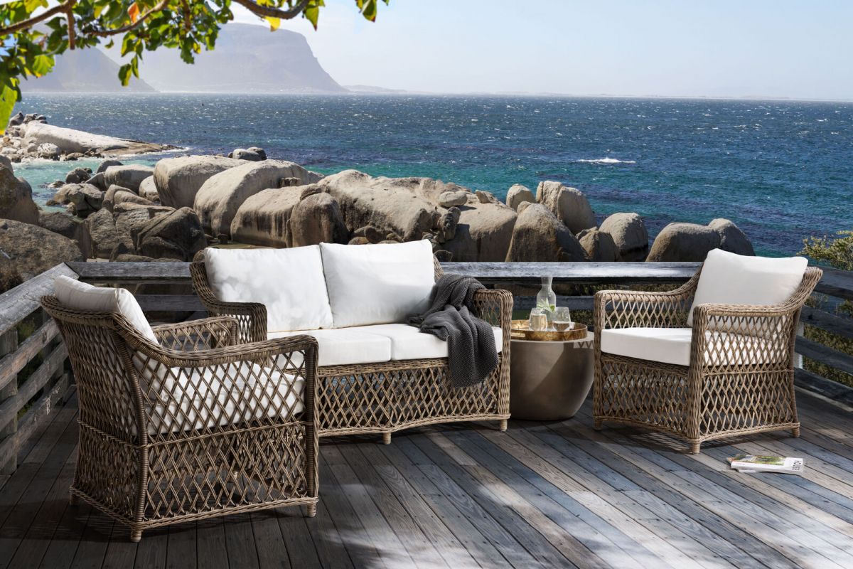 Outdoor pvc rattan lounge chair with cushions 