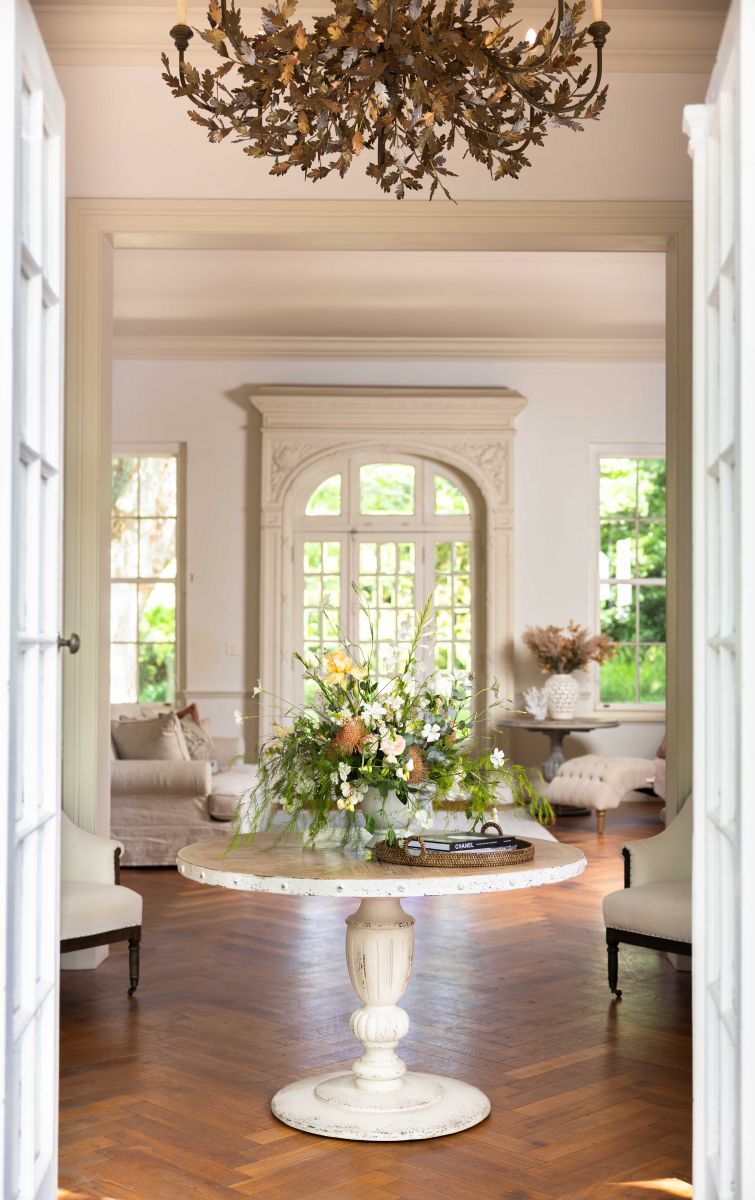 Block and chisel white painted round table