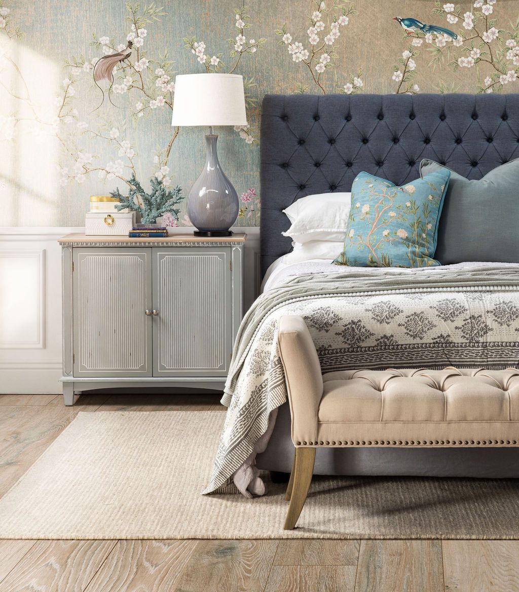 deep buttoned bedend with sides
