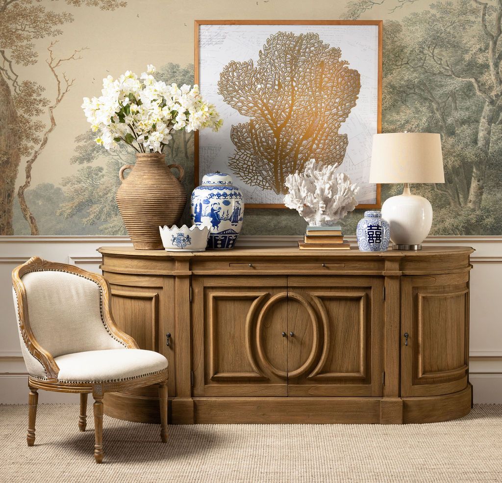 Chateau Gisselle Accent chair Block Chisel
