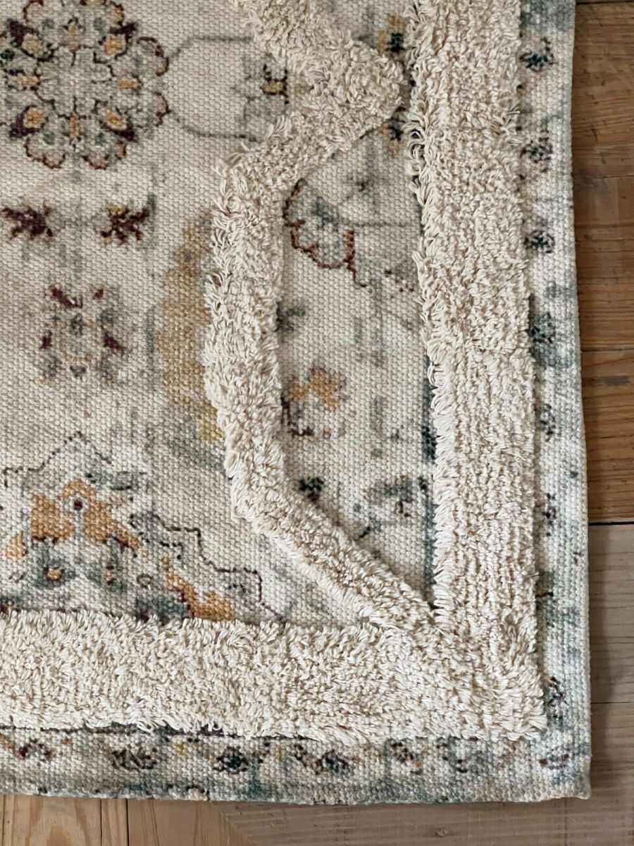 Cream tufted dhurrie rug naksha Range