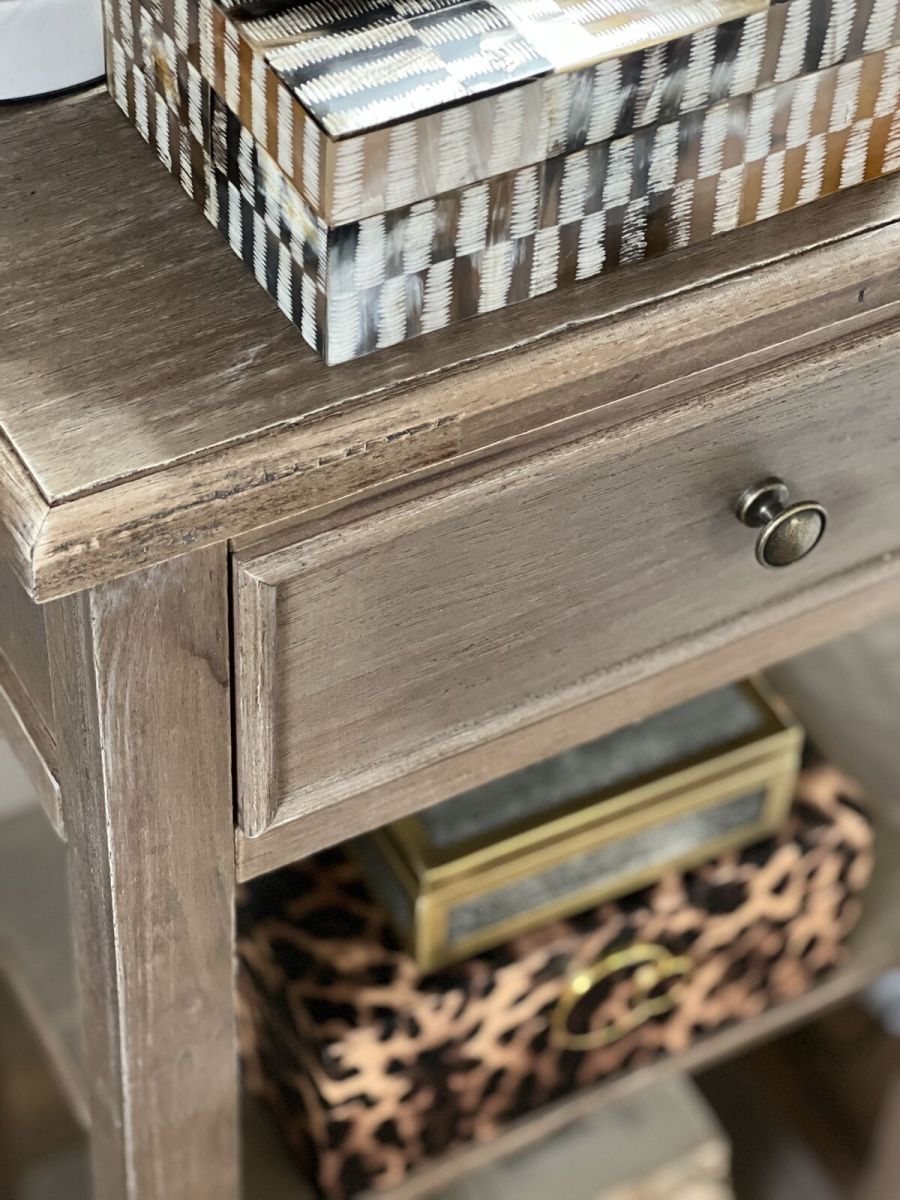 1 drawer bedside table with shelf