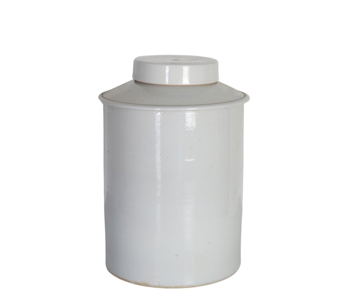 White ceramic jar with lid 