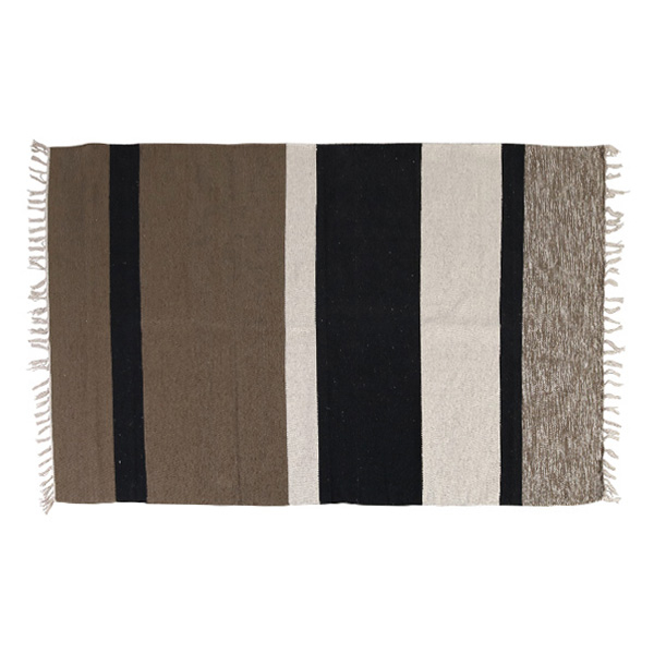 stripe cotton rug with tassels 