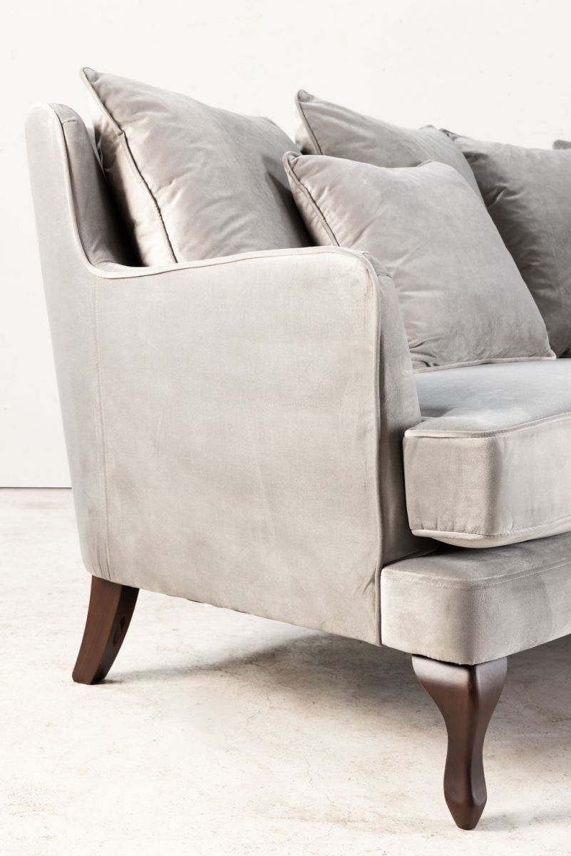 Monroe sofa in silver