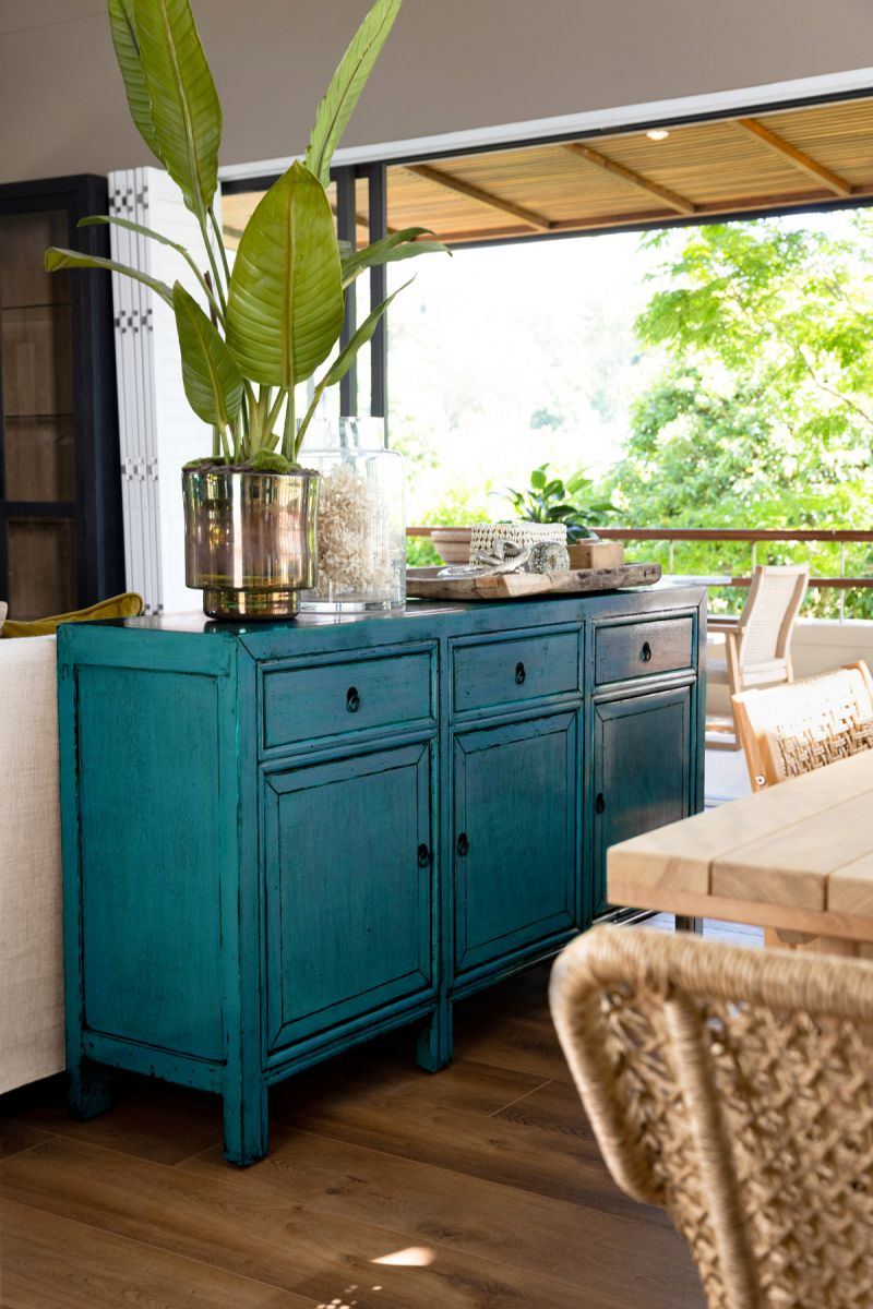 3 door 3 drawer lacquered sideboard