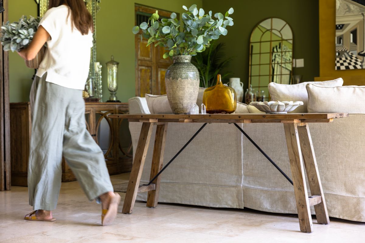Block and chisel boatwood console table