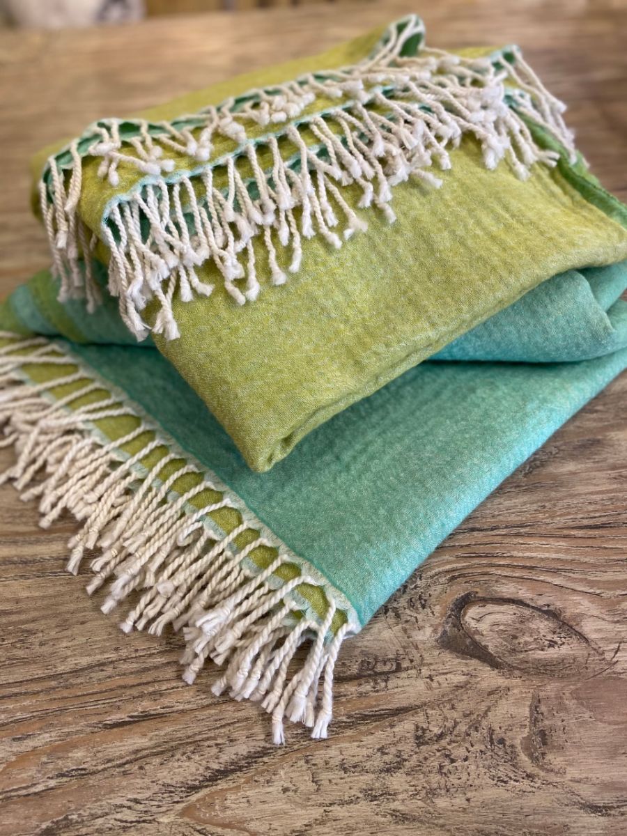 Two tone wool throw 