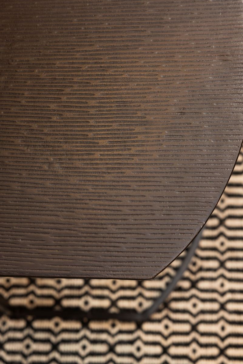 Metal nesting coffee tables