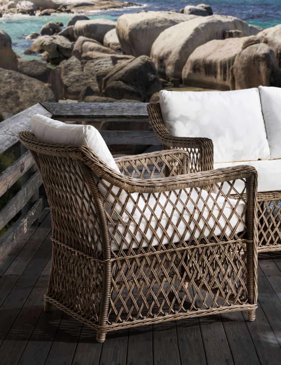 Outdoor pvc rattan lounge chair with cushions 