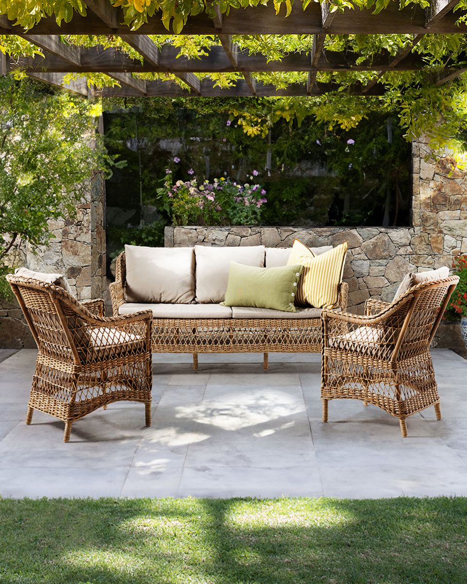 3 seater outdoor sofa with cushions 