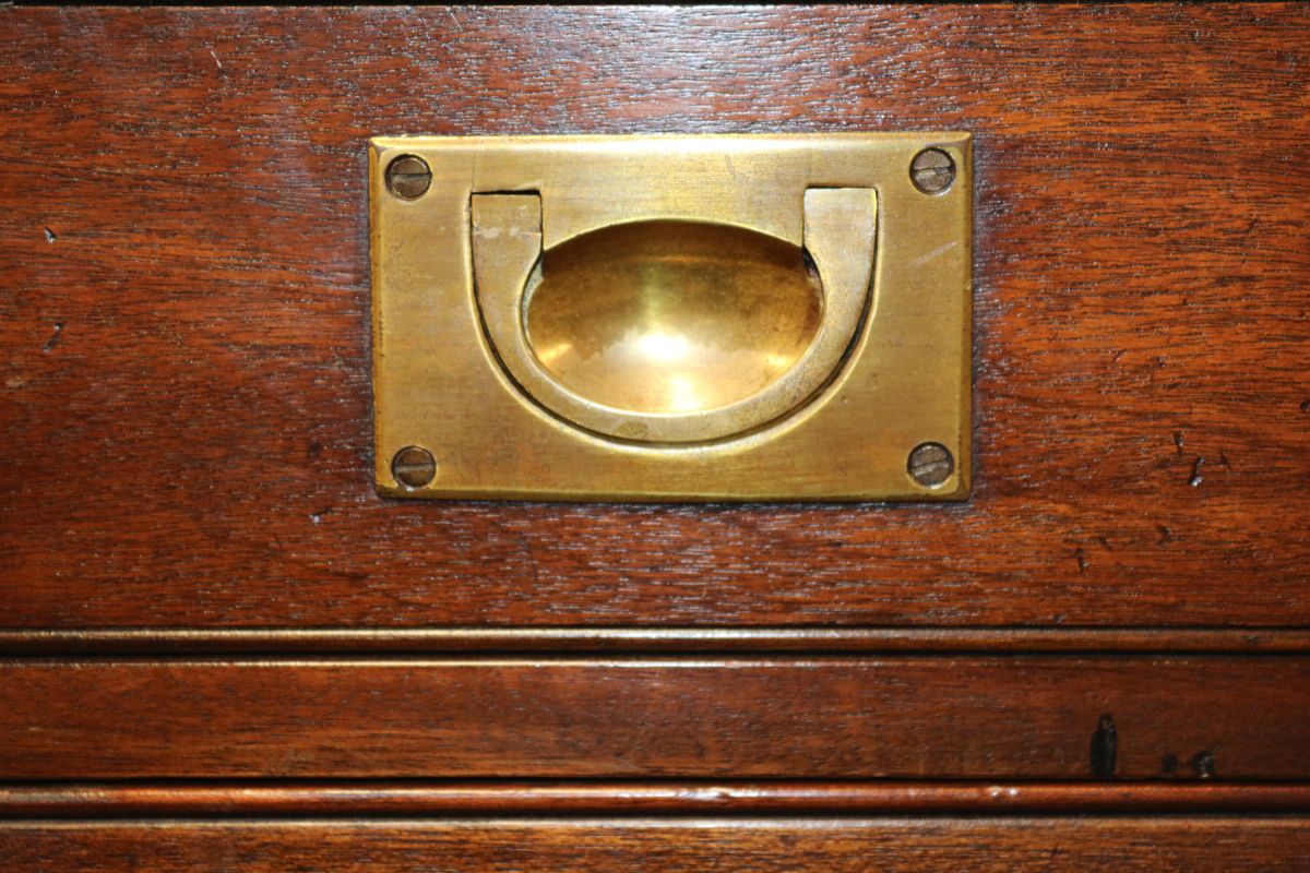 Limited edition office desk with brass details 